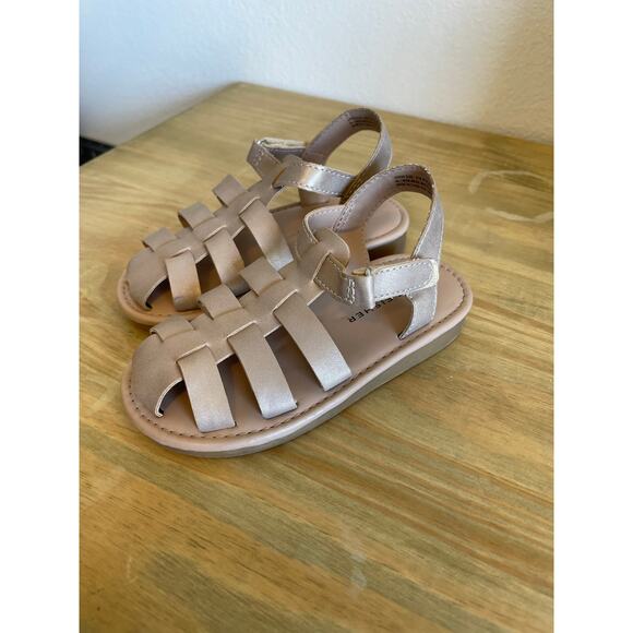 NWOT Marc Fisher Kids Tan Leather Closed Toed Strappy Sandals Little Kids 9 - Picture 1 of 6